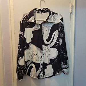 Black and White Graphic Button Down Shirt with Notched Collar